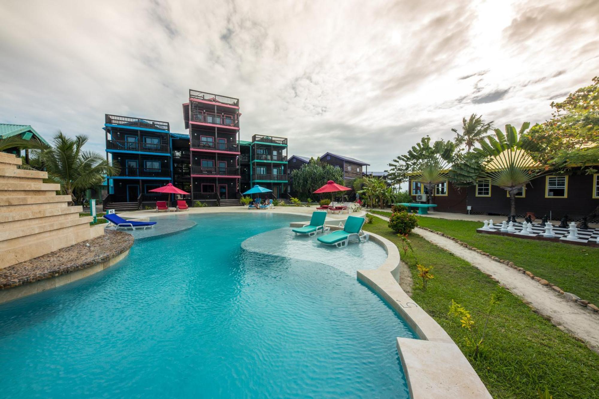 X'Tan Ha- The Waterfront Hotel ซานเปโดร ภายนอก รูปภาพ